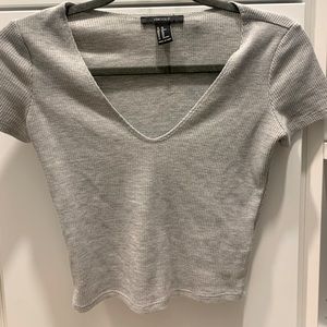 grey v-neck crop top